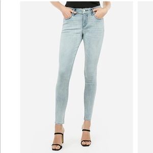 Express Denim Perfect Mid Rise Legging Jean SHORT